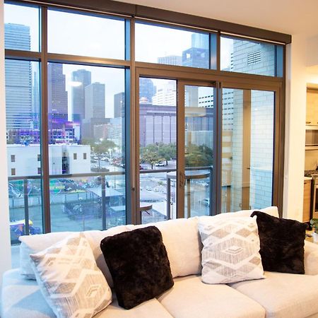 Cozy Home Toyota Center Houston Esterno foto